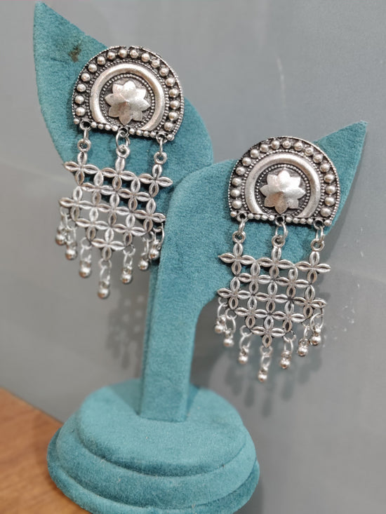 Oxidize Beads Silver Look Stone Type Jumka Earring For Women And Girls.