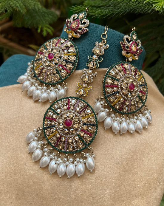 Luxury Kundan Earring and Mang Tikka Set – Bridal Jewelry for Weddings