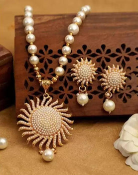 White Golden Pendant Necklace Set - Steorra Jewels