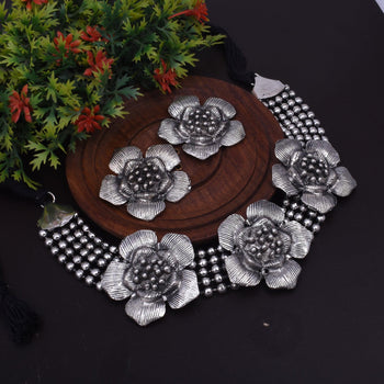 Traditional Ethnic Oxidized Flower Choker Necklace