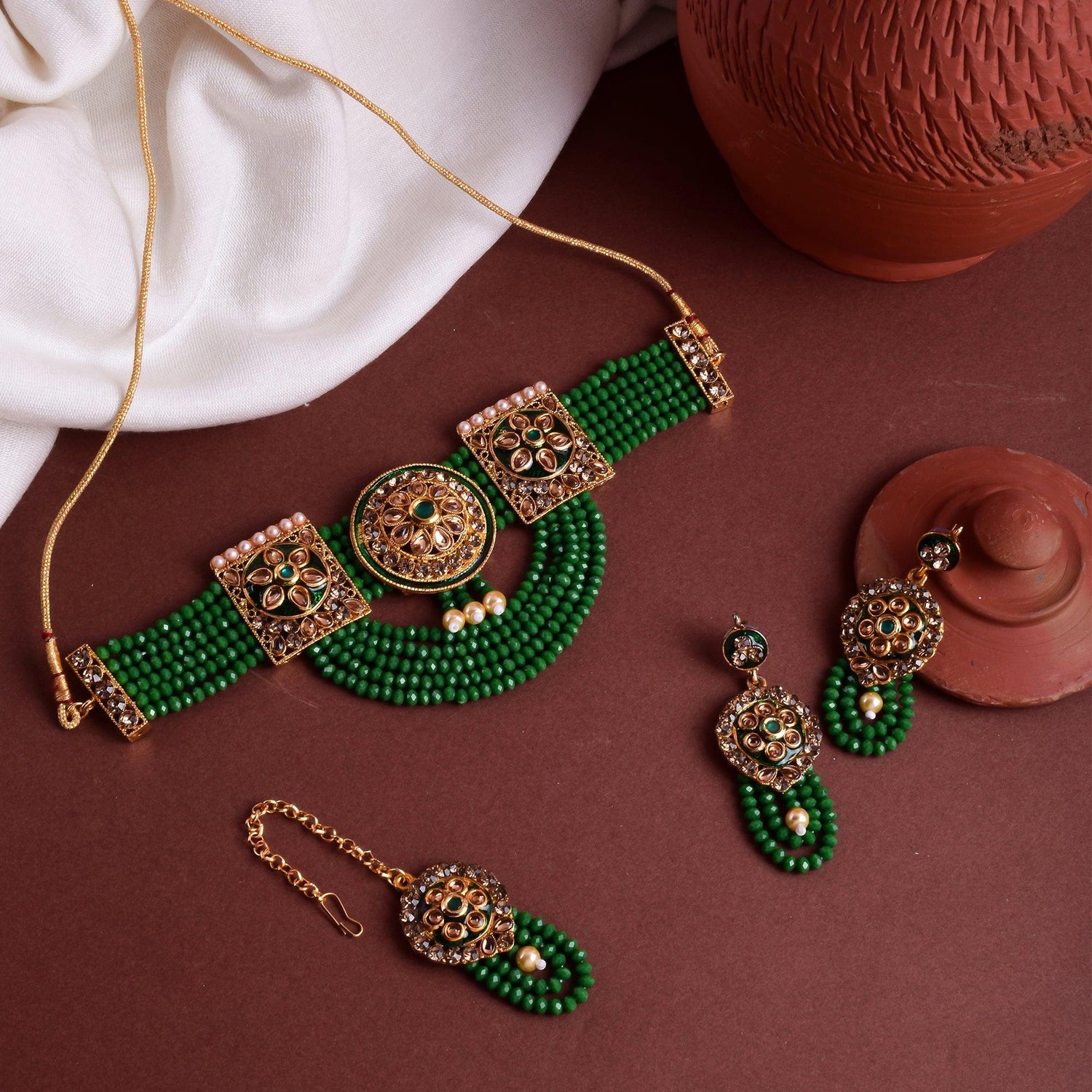 Exclusive Kundan Choker Necklace Set - Steorra Jewels