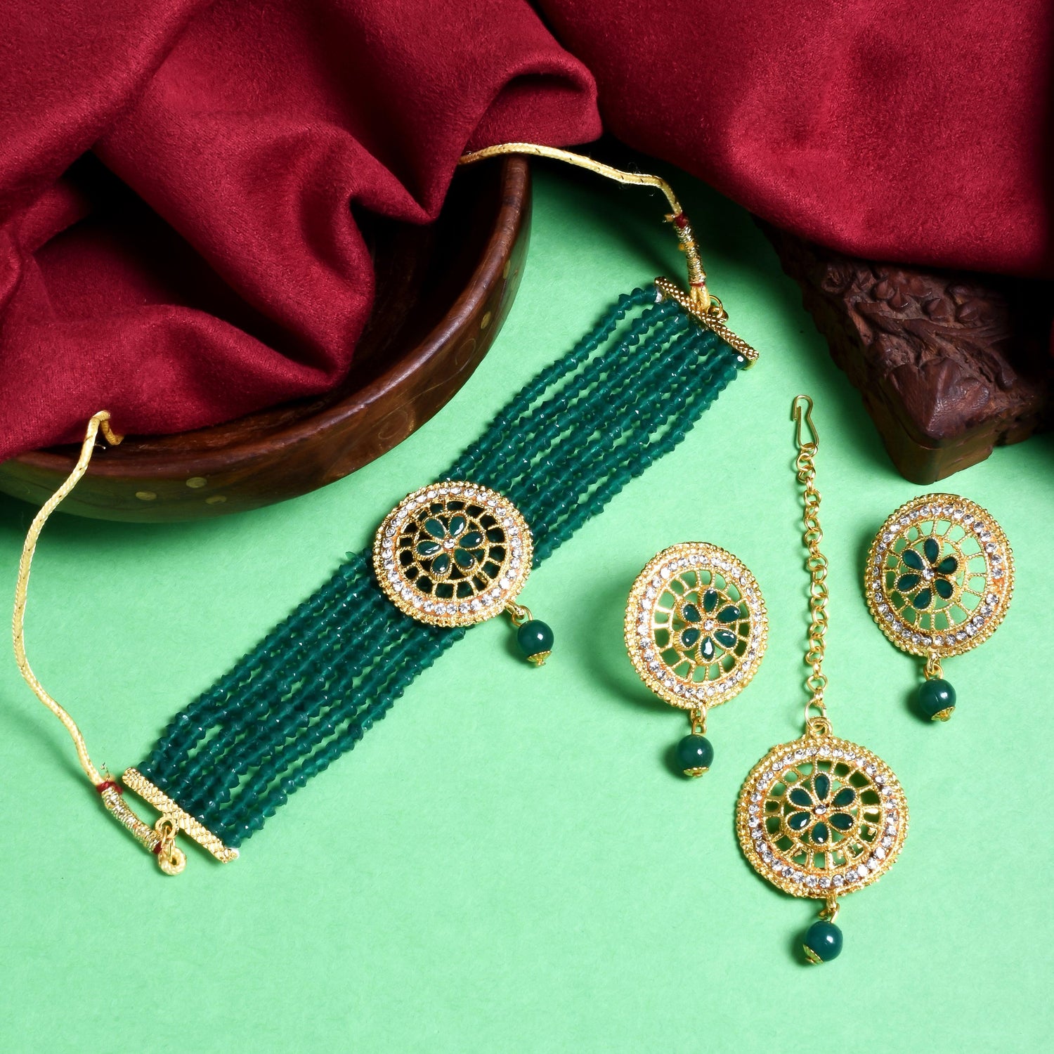 Floral Shaped Baby Green Beads Embellished Choker Set
